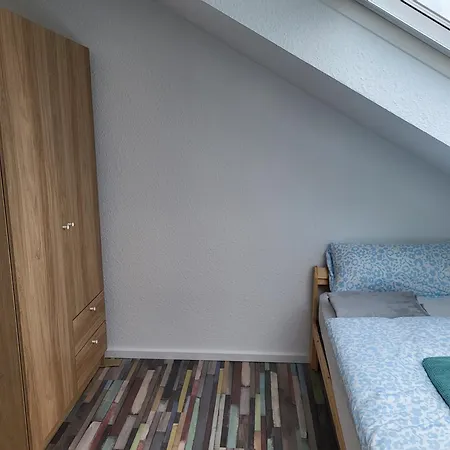 Fredi Apartment, Moderne Ruhige Wohnung, Nur 4 Km Von Der A2 Apartamento