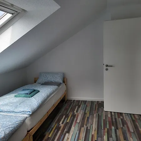 Fredi Apartment, Moderne Ruhige Wohnung, Nur 4 Km Von Der A2 Apartamento *