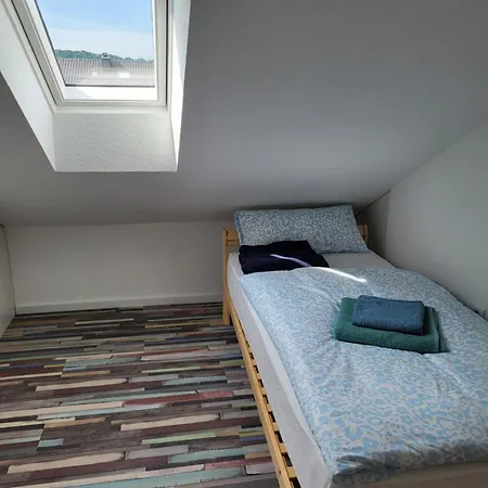 Fredi Apartment, Moderne Ruhige Wohnung, Nur 4 Km Von Der A2 Apartamento *