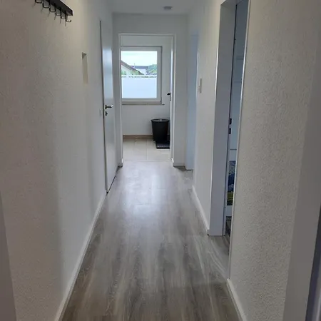 Apartamento Fredi Apartment, Moderne Ruhige Wohnung, Nur 4 Km Von Der A2 *