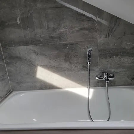 Fredi Apartment, Moderne Ruhige Wohnung, Nur 4 Km Von Der A2 Apartamento Leopoldshohe