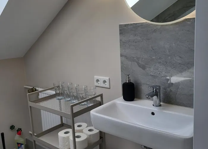 Fredi Apartment, Moderne Ruhige Wohnung, Nur 4 Km Von Der A2 Lejlighed